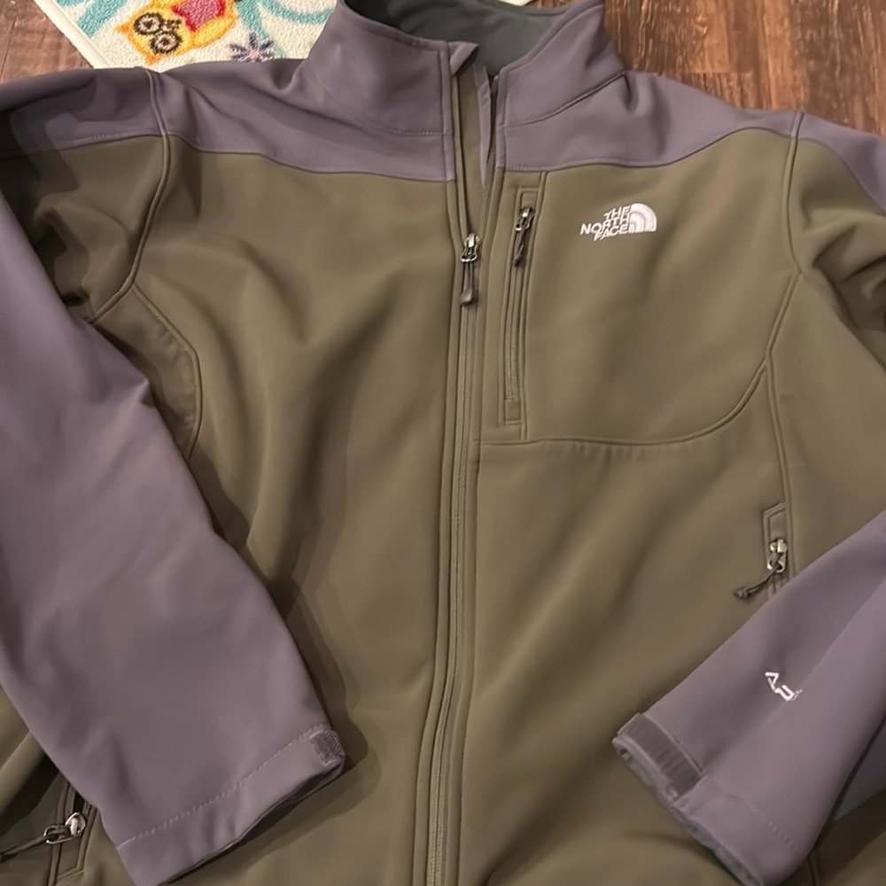 Army Green and Gray North Face Apex Jacket Men’s XL